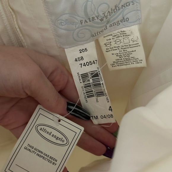Fair Tale Weddings By Alfred Angelo size4 - Picture 3 of 3